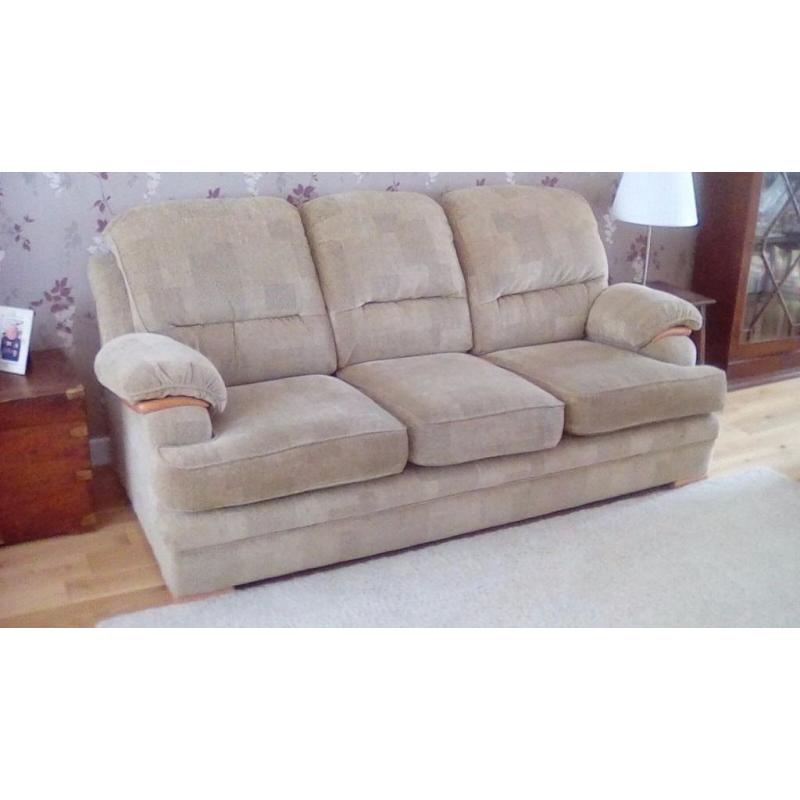 3 seater sofa excellent condition