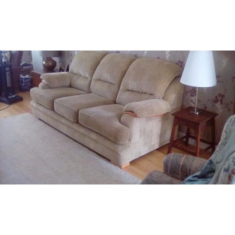 3 seater sofa excellent condition