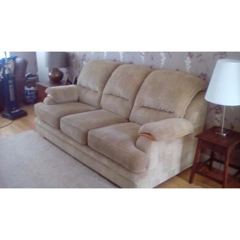 3 seater sofa excellent condition