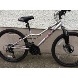 Apollo Krypt Girls Mountain Bike in very good condition