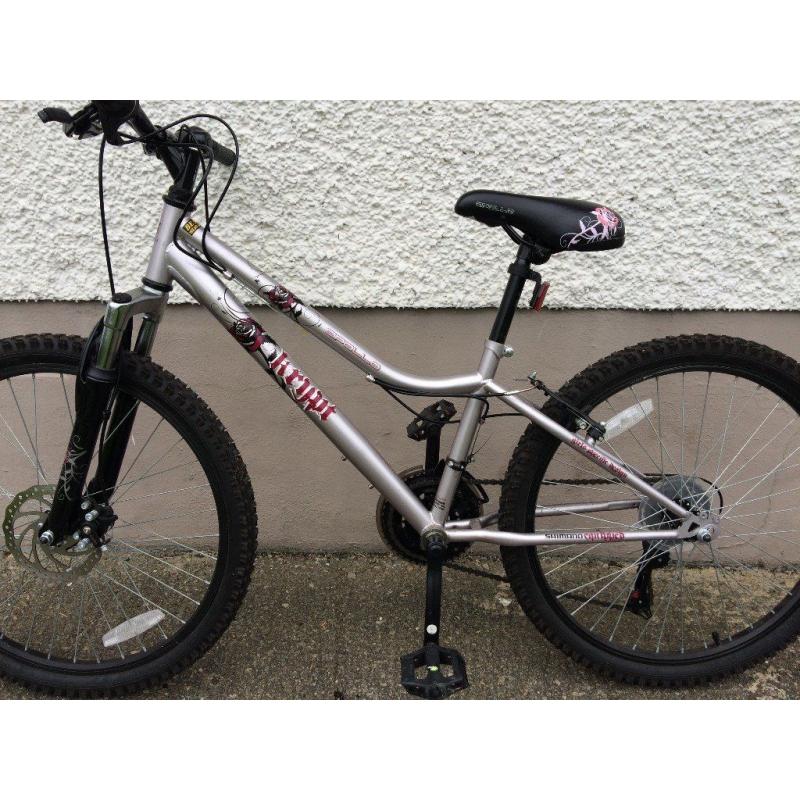 Apollo Krypt Girls Mountain Bike in very good condition