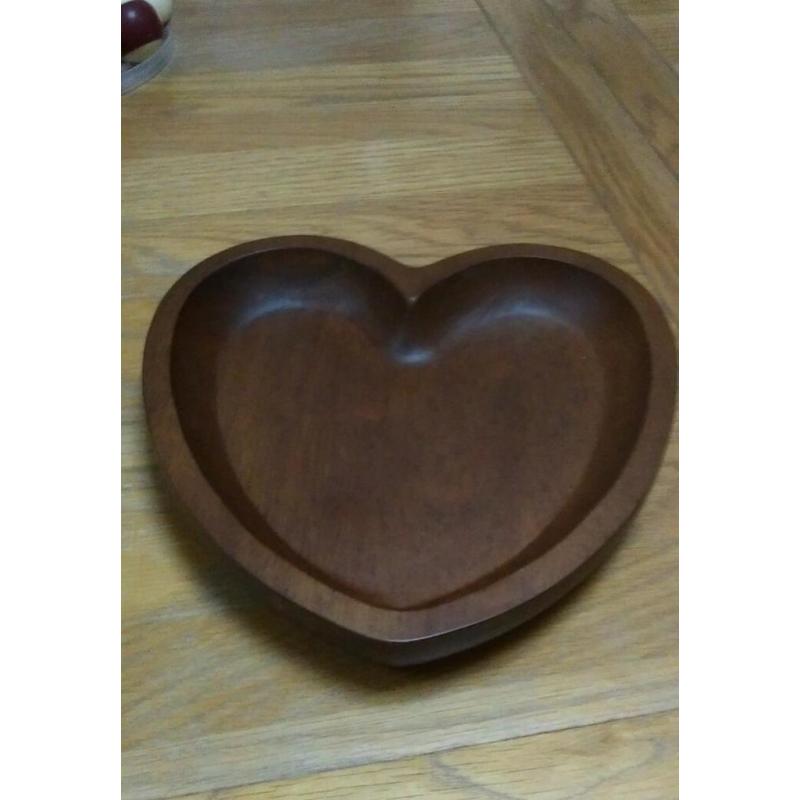 Wooden shape bowl