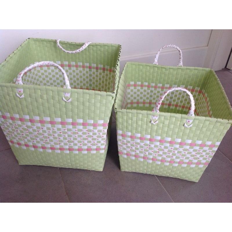 Storage baskets