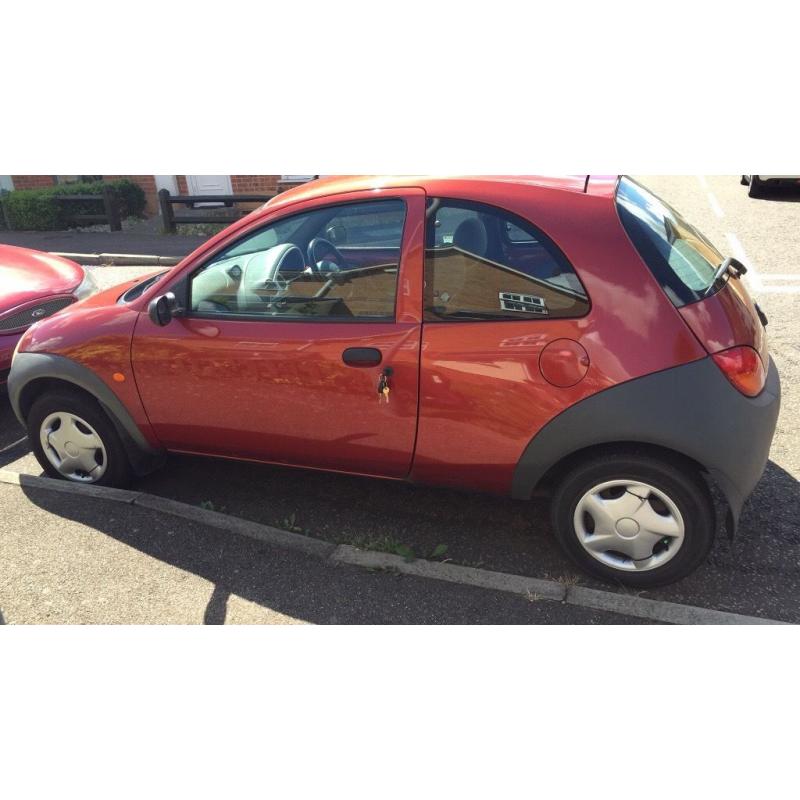 Ford ka2 car for sale, colour red, mot till Feb