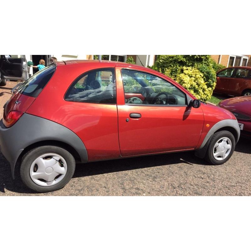 Ford ka2 car for sale, colour red, mot till Feb