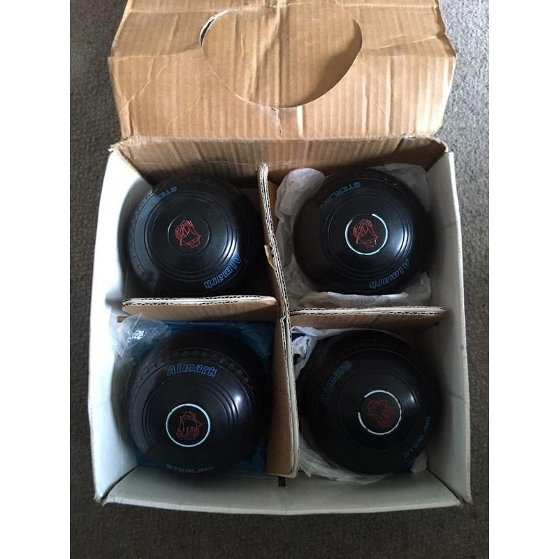 Almark Lawn Bowls size 2M