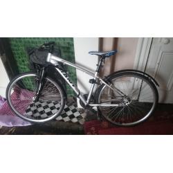 Giant X-Road Roam Bike + Bike Lock with Key + fairly new Continental tyres fitted - Great condition