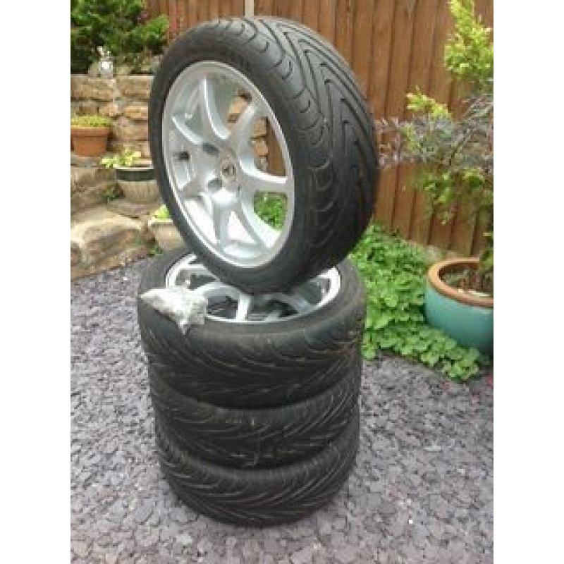 Set of 4 16" Alloy Wheels