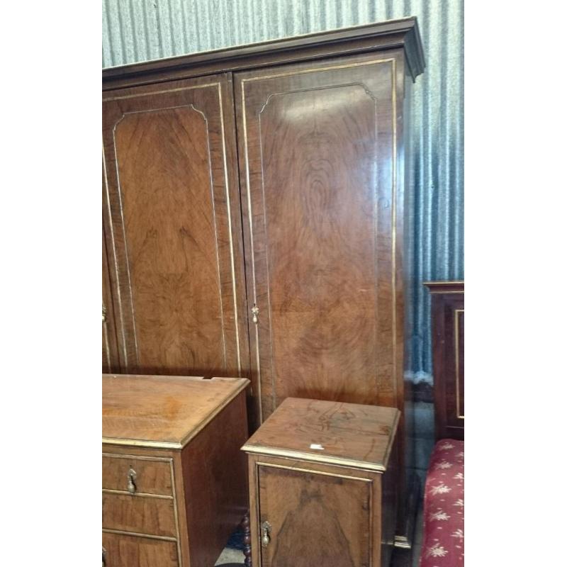 Antique walnut 4 piece bedroom suite