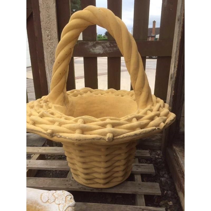 Basket planter