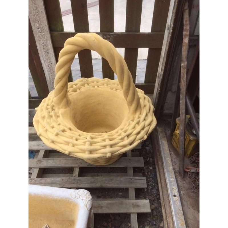 Basket planter