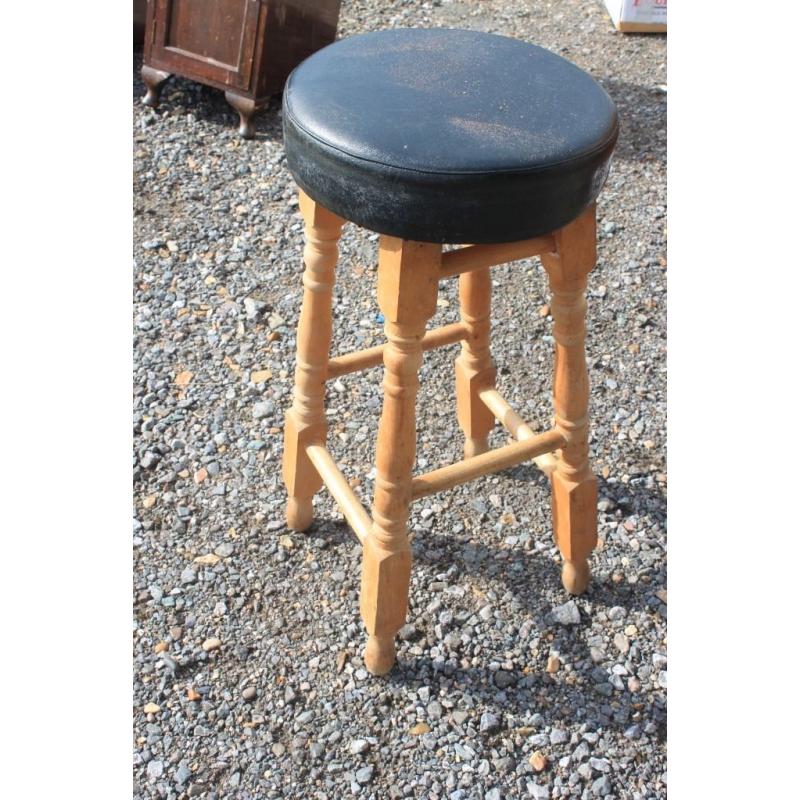 Vintage Retro Cushioned & Wooden Breakfast Bar Stool - VGC