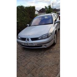 Renault Laguna Estate 2.0 Silver. 12 months MOT. Automatic. Clean condition.