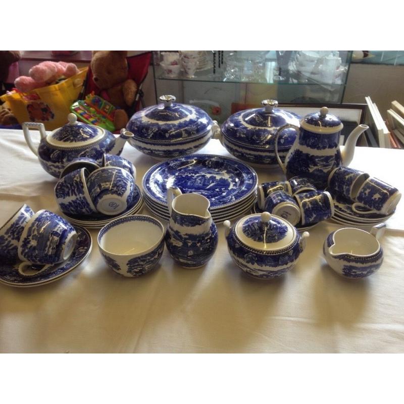 Wedgwood tea and coffee service