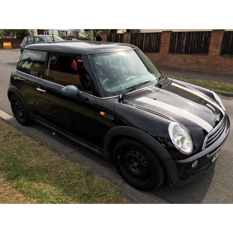 MINI ONE D 1364cc Turbo Diesel 6 speed manual 3 door hatchback 53 Plate 15/09/2003 Black