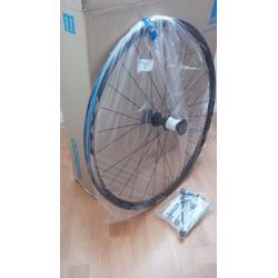 BRAND NEW Shimano RX010 700c Disc Wheelset