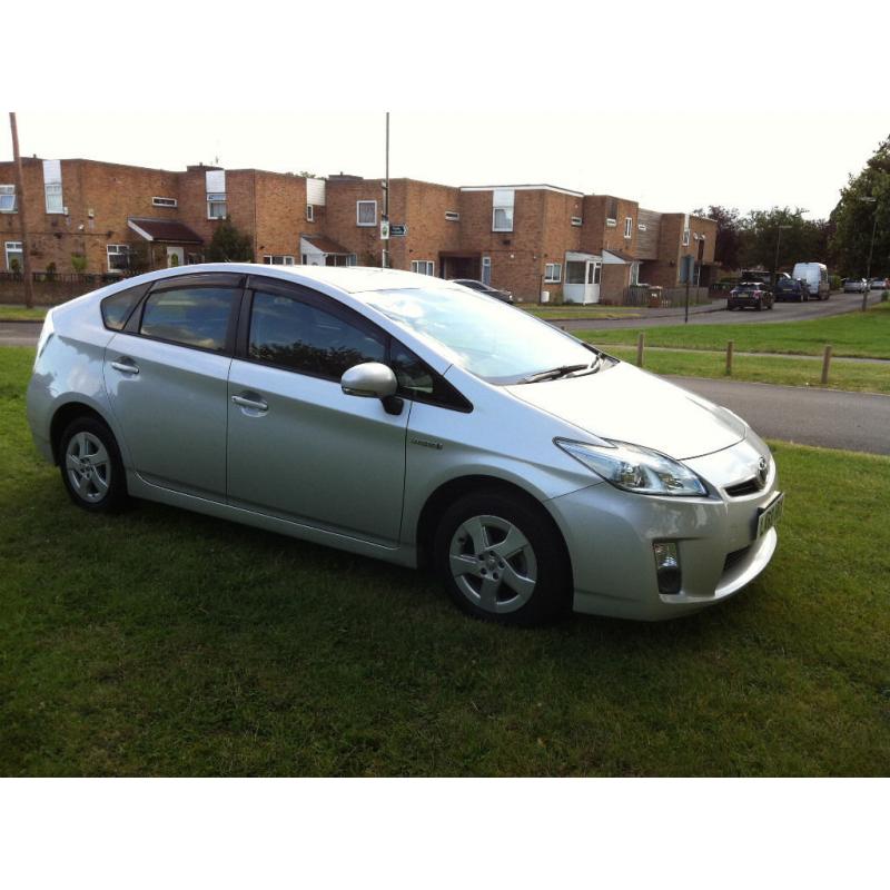 Uber Ready 1 OWNER 1 YEAR MOT Toyota Prius (2011) T4 VVT-i SAT NAV DVD 50K Mileage- P/x Welcome