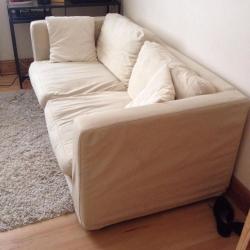 Nice and comfy sofa for 2