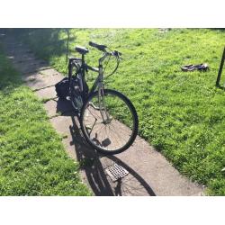 Town Bike with sturdy Lock and Pump.