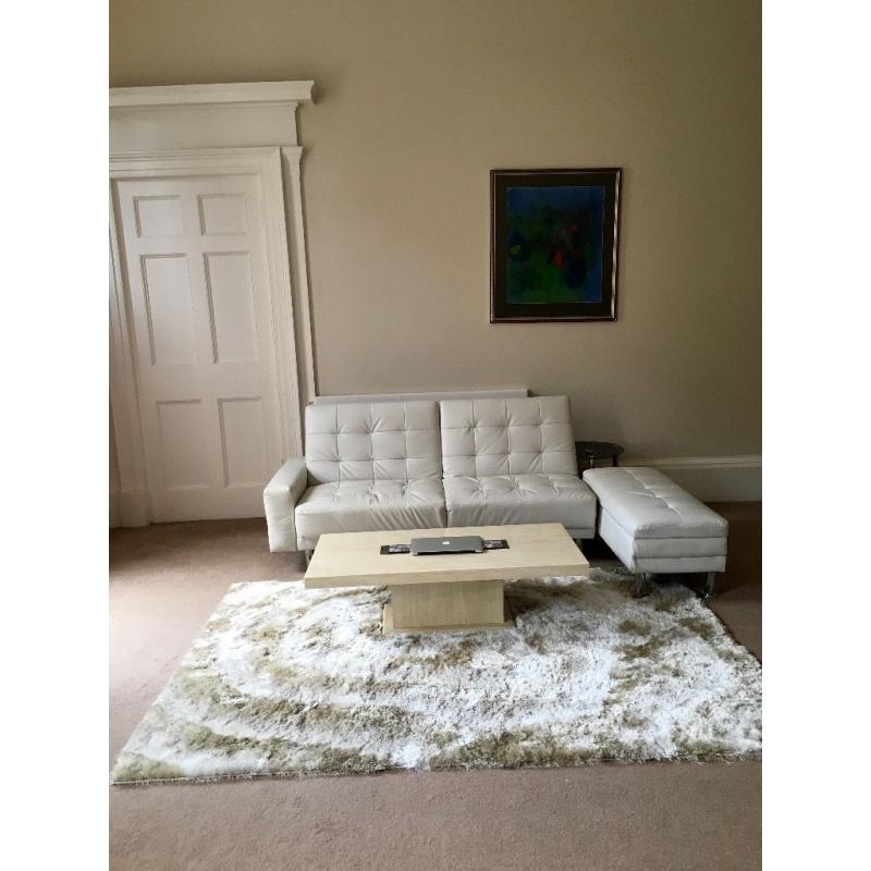 White sofa unit