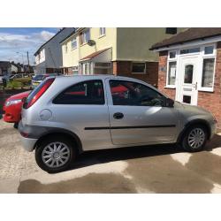 Vauxhall Corsa Club 12v 1 Litre Silver 2002 - Low Milage, Excellent First Car!