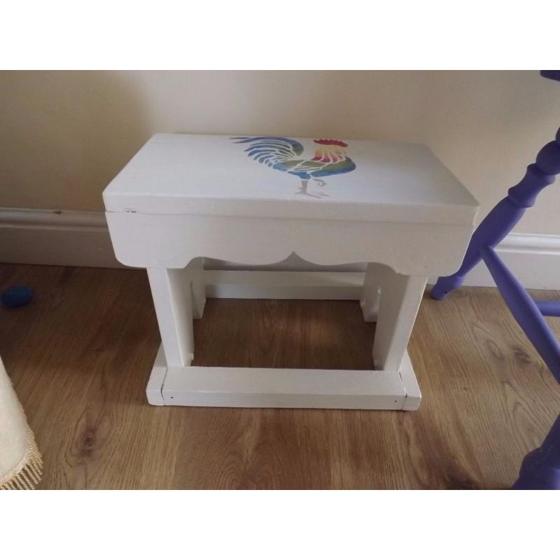 Painted cute chicken stool