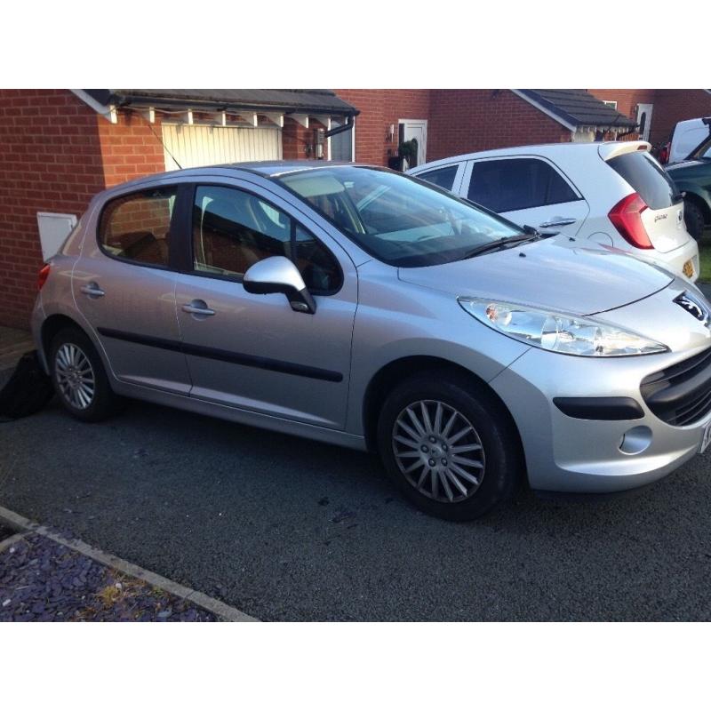 Peugeot 207 1.4 - only 45000 miles with FSH