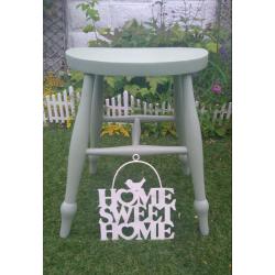 CUTE SHABBY CHIC STYLE WOODEN STOOL