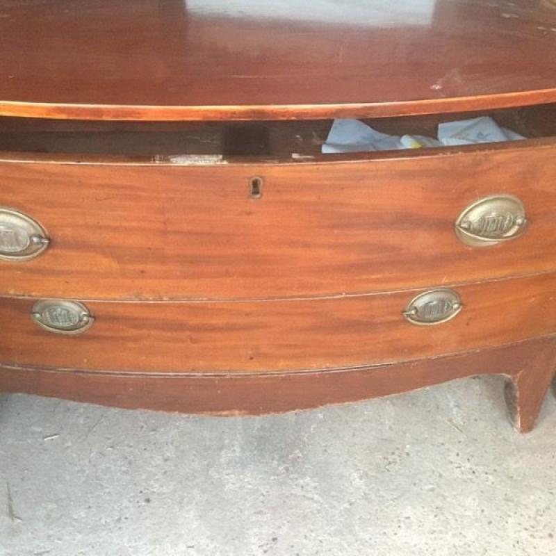 Lovely antique chest of drawers loads of room !