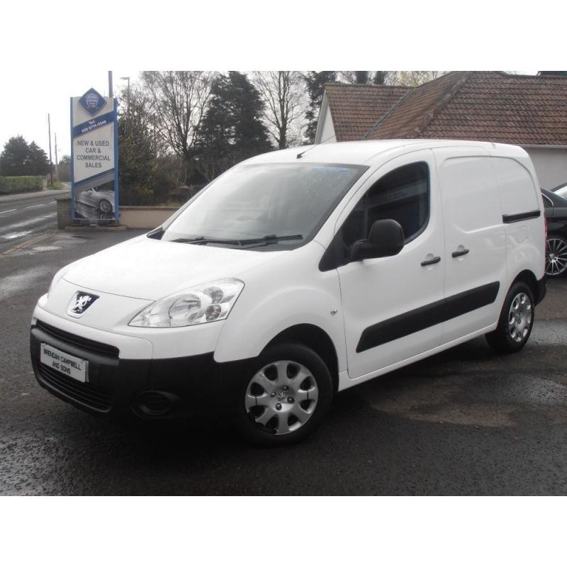 2011 Peugeot Partner SE 625 HDI Van In White