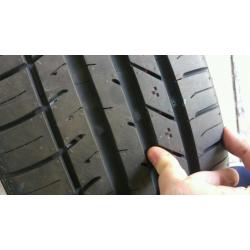 Khumo Tyres x4 215/45/17 (near brand new)