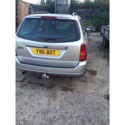 Ford Focus ghia estate 2001