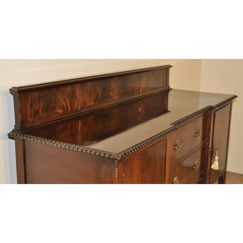 Attractive Large Vintage Flame Mahogany Regency Style Sideboard Cabinet