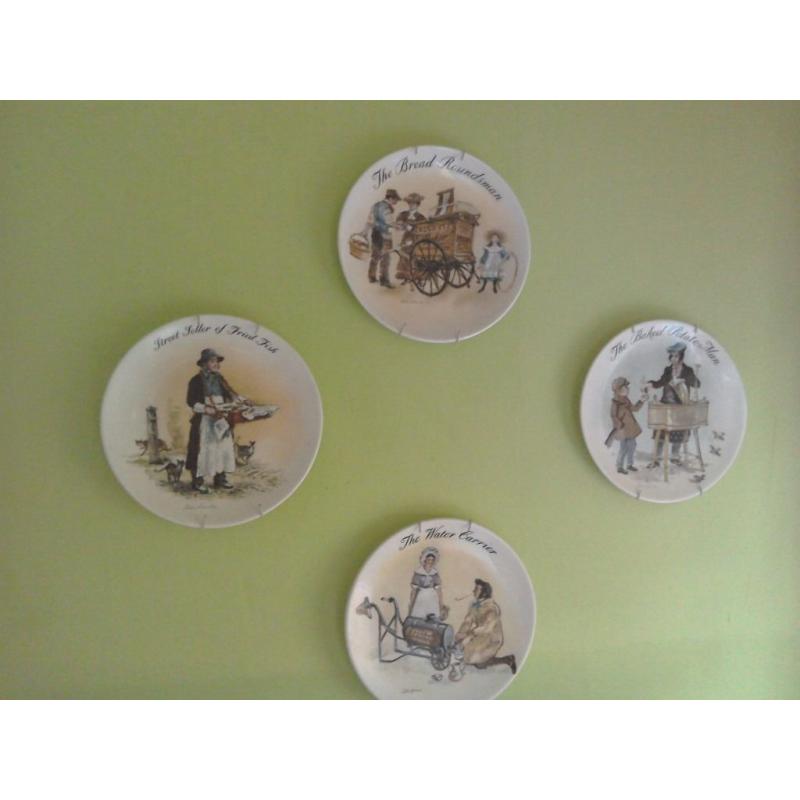 Wedgewood decorative plates