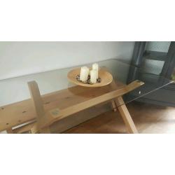 table with or without bench