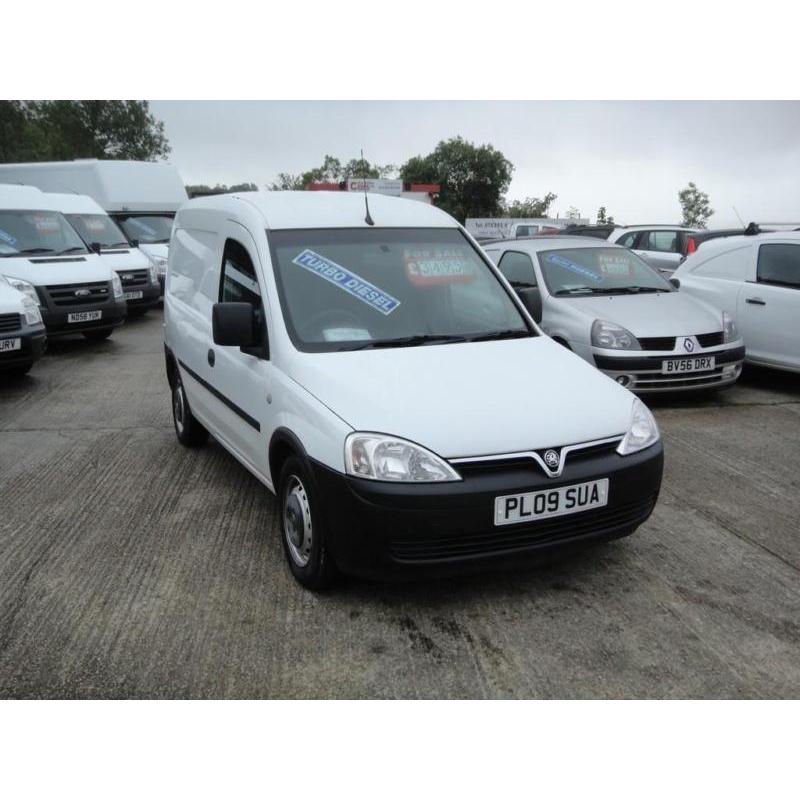 2009 Vauxhall Combo 1.3 CDTi 1700. Only 23,000 miles. 1 owner with FSH.