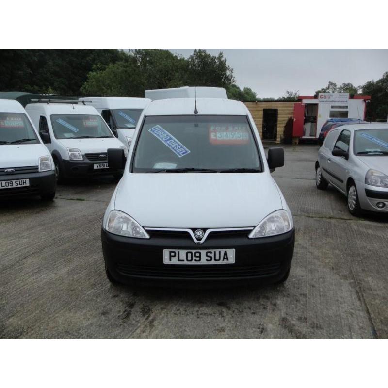 2009 Vauxhall Combo 1.3 CDTi 1700. Only 23,000 miles. 1 owner with FSH.