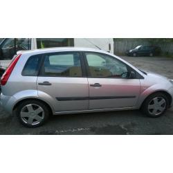 Fiesta 5 door, 1.4 Zetec petrol for spares or repairs