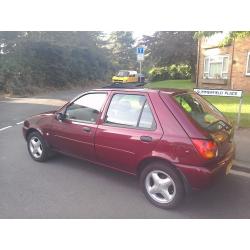 Ford Feista Ghia 1.25 Zetec brand new MOT and Toad Alarm System Mint condition 73k metalic burgundy