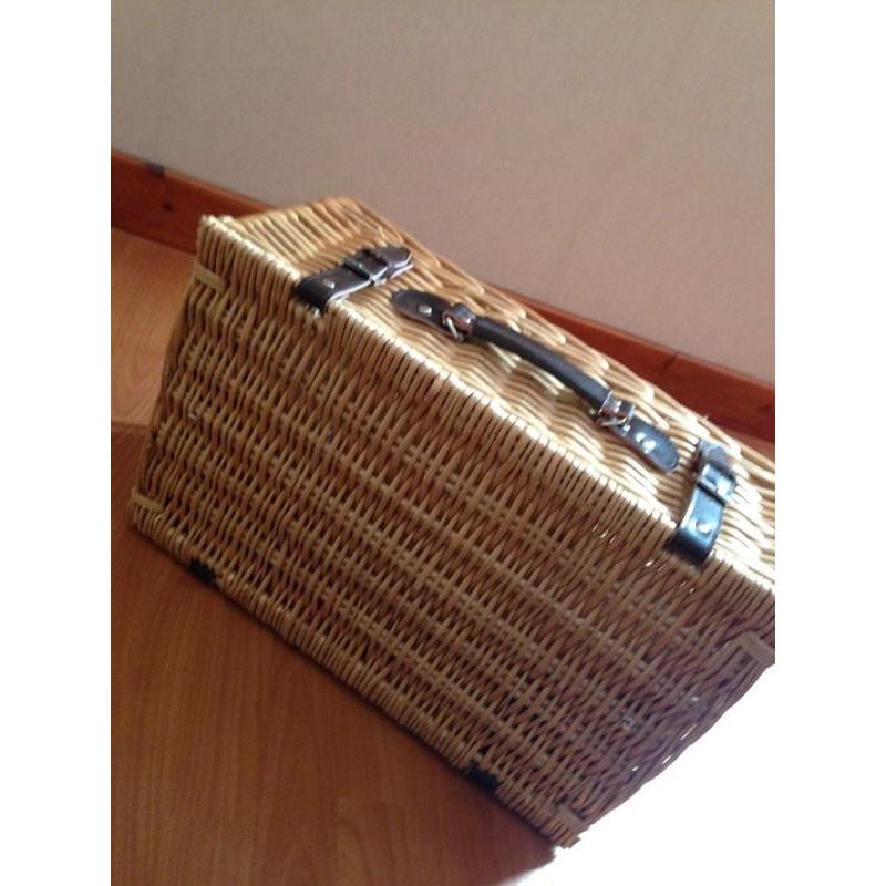 Hamper ex condition