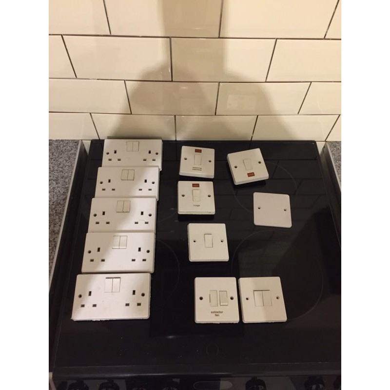 12x electric sockets excellent order various ones