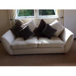 Gorgeous 3 piece suite in light cream - immaculate condition!!