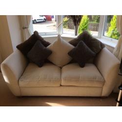 Gorgeous 3 piece suite in light cream - immaculate condition!!