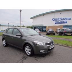 KIA CEED 1.6 2 ECODYNAMICS CRDI 5D 89 BHP DIESEL FINANCE AVAILABLE