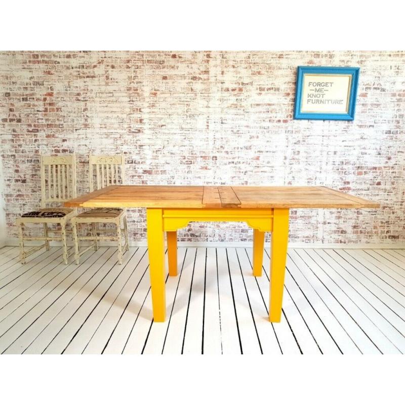 Modern Rustic Style Farmhouse Tapered Leg Extending Dining Table to Seat Eight People