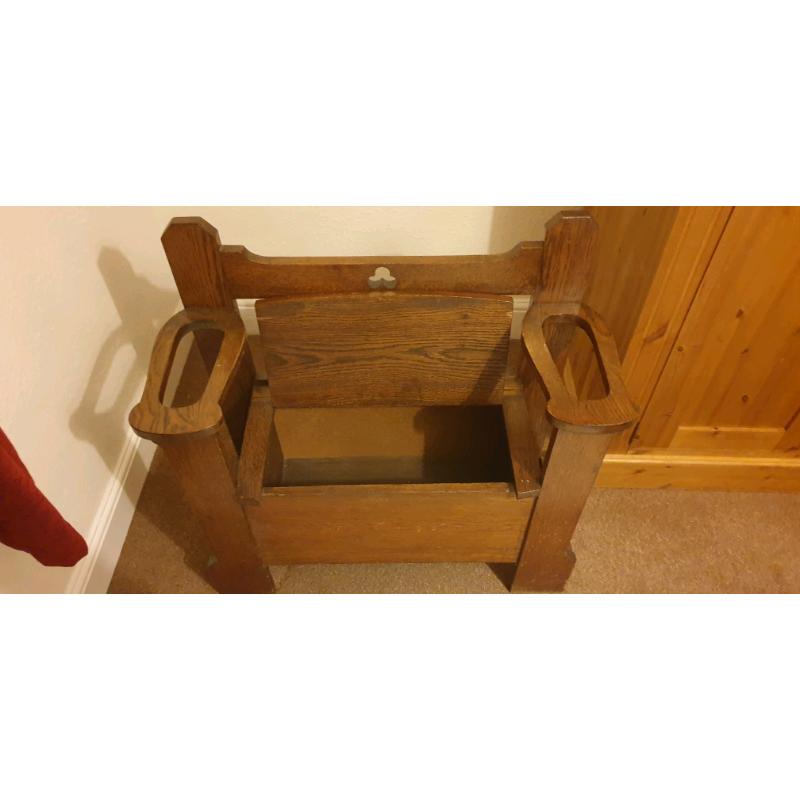 Solid wood storage pew chair